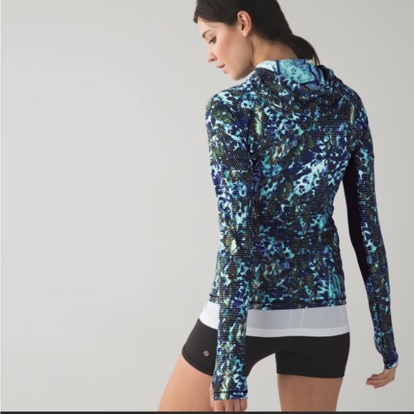 🌹LULULEMON RUNBEAM PULLOVER/HOODIE-4🌹 - Picture 8 of 15